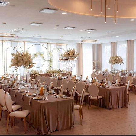 Hotel Kristoff Łaszków Esterno foto