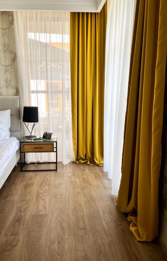 Hotel Kristoff Łaszków Esterno foto
