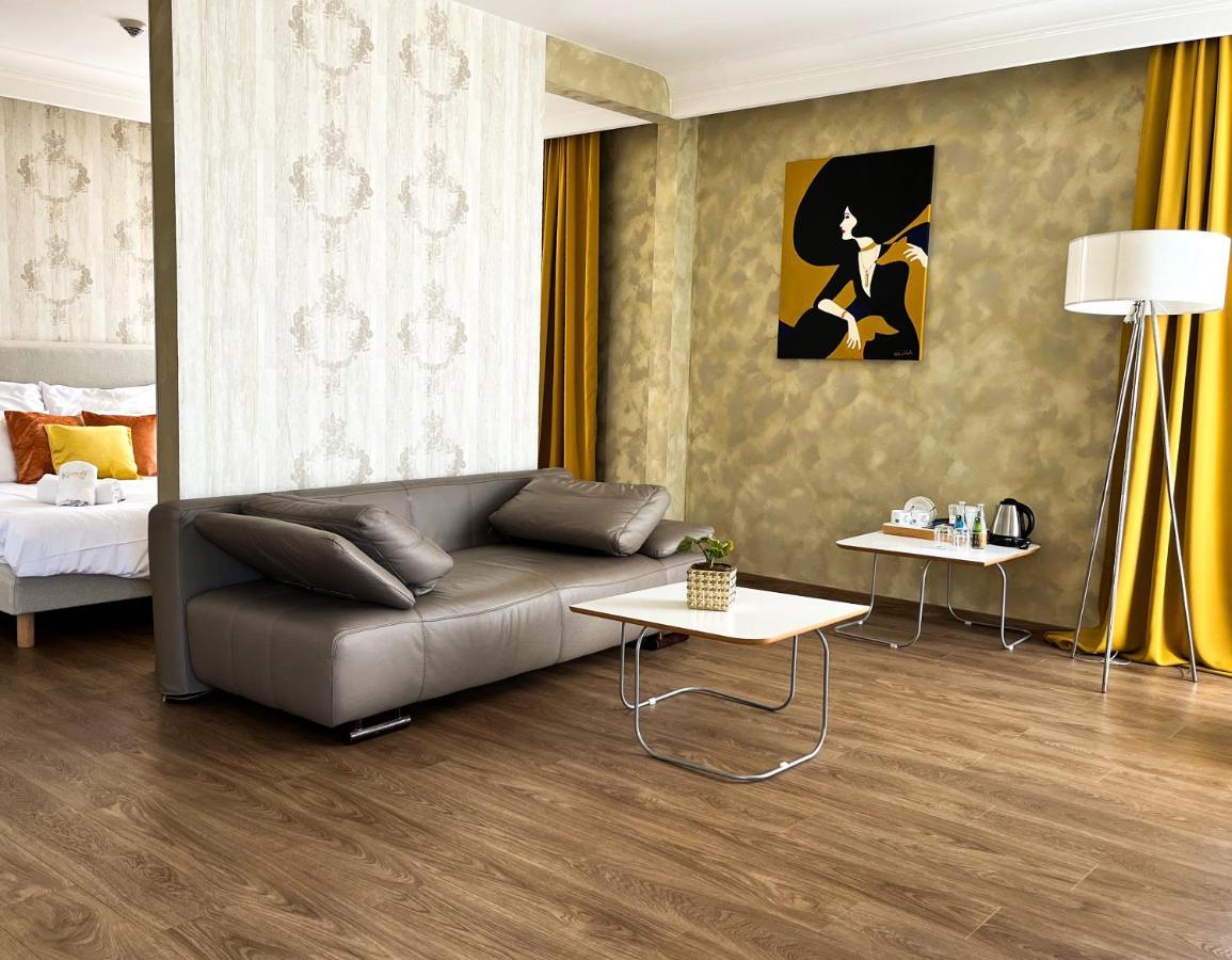 Hotel Kristoff Łaszków Esterno foto