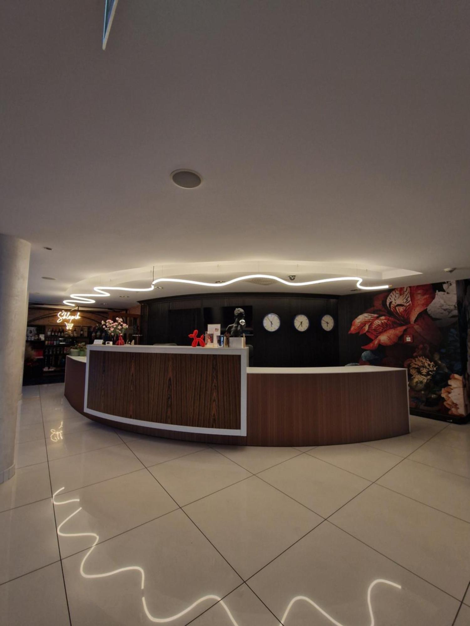 Hotel Kristoff Łaszków Esterno foto